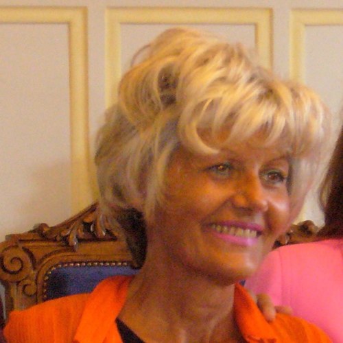 RenucciF's profile picture. Directrice du CLEMI, maitre de conférences à Paris-Sorbonne