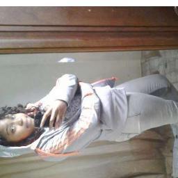 im a happy camper! I love to dance and sings. I also enjoy writing scripts. Im a mindless chick