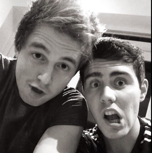 Fan page for @PointlessBlogTv