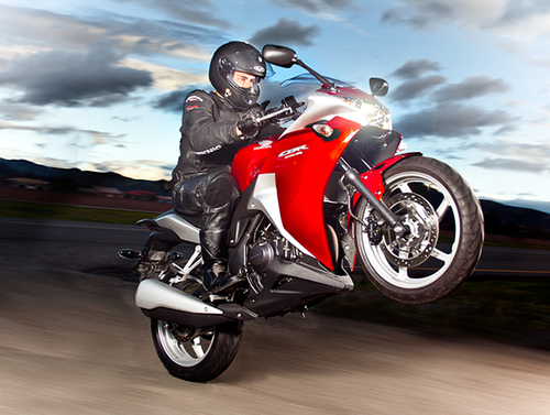 maxxavi13's profile picture. Ingeniero Automotriz