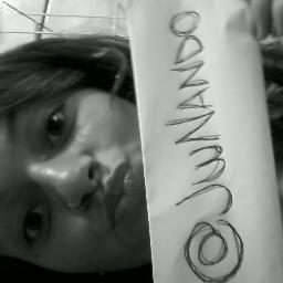 Amo quem me ama...
E foda-se quem me odeia...
entendeu u.u