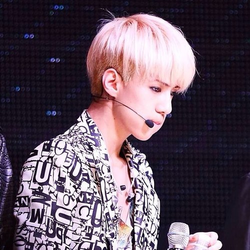 ฟอลฟรีทุกแอคครับ ทั้งบอทและทงแซง ฟอลกลับแอคหลัก@TN17LUHAN นะครับ:)
