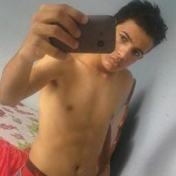 Ooooiii 
((*)(*))........................................(___)...........................................................*-*