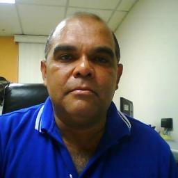 Margariteño y Guayanes reencauchado. Ingeniero Civil U.L.A.-MERIDA; Docente universitario U.D.O.-BOLIVAR; Magister Sc. en Administraciòn U.D.O.-BOLIVAR.