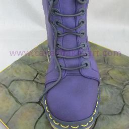 CakeyBakeyArt1's profile picture. Award winning Sugarcrafter & Cake Decorator, TV Presenter, Author, Demonstrator and fully qualified Adult Education Teacher with almost 30 years experience.