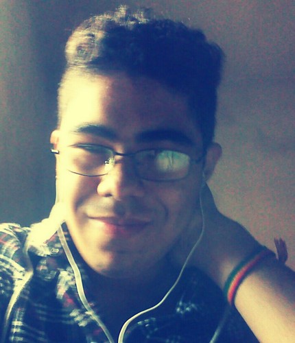 Eu so quem eu sou,se quiser me conhece me segue ou me ADD no FACEBOOK 
 http://t.co/5VRobtuYmQ