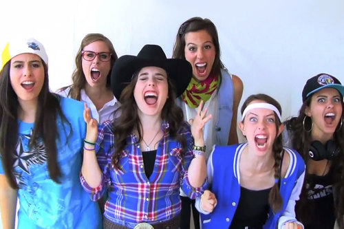 Six sisters makes me happy. {HEY I'M CHRISTINA, I'M KATHERINE, I'M LISA, I'M AMY, I'M LAUREN, I'M DANI. AND WE ARE CIMORELLI} ∞ Forever a CimFam, I promise :)