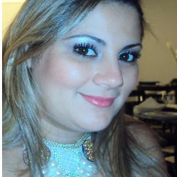Posso ser leve como uma brisa ou forte como uma ventania,
Depende de quando e como você me vê passar. Psicóloga.