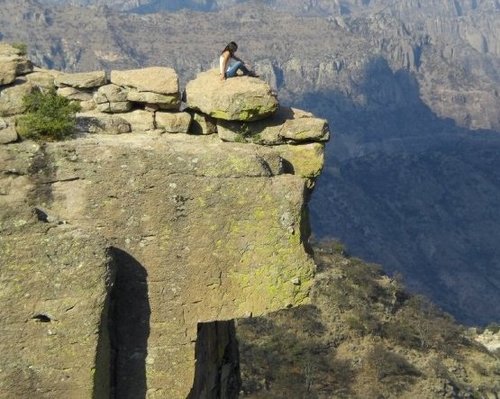 Daughter, sister, traveler and a big dreamer.