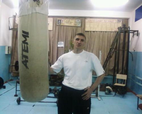 А вчера у Катьки сын родился. Всей общагой имя придумывали. Завтра будем отчество придумывать