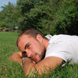 amateosarias's profile picture. 