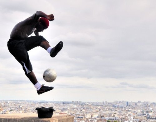 Fútbol como forma de vida, como postureo #PostureoFutbol 

http://t.co/2NVPS3ViTs