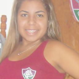 Uma menina especial, bonita & diferente; sempre chamando atenção com seu jeitinho inocente; quando você a conhecer, e melhor ficar atento; todos gostam dela
