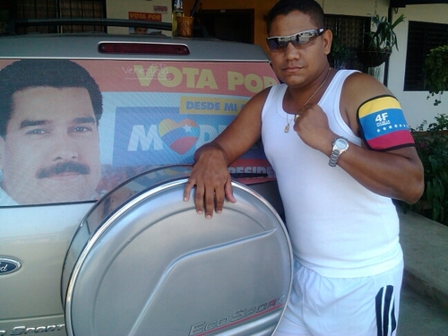 Mi sangre es roja, solo tengo glóbulos rojos, color favorito el rojo, todo lo veo rojo!  chavista radical y hasta la médula espinal!!!