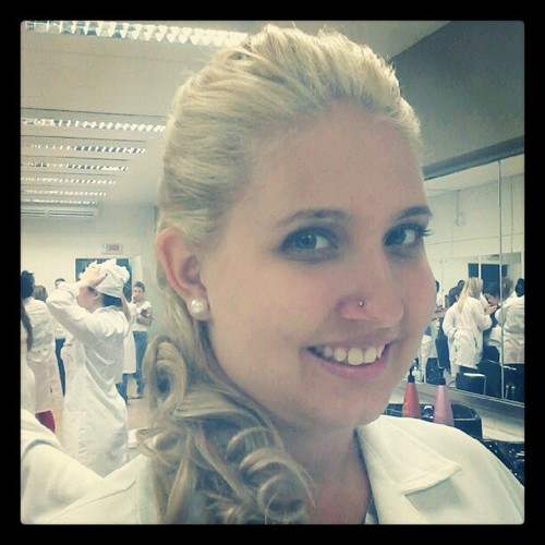 Grazi Szabunia Estética em Domicílio é especializada em cuidar de você, oferecendo tratamentos estéticos corporais e faciais. Surgiu no ano de 2012, visando ate