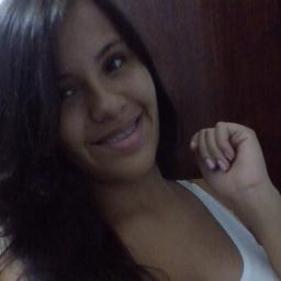 OIá  meu nome e karina tenho 15 anos sou alegre , divertida, amiga.......