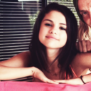 holi. (@0urkidrrauhl) Twitter