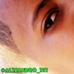 Wwelcome to mi Twitter...
AlejandrO♫♪~ вσηitiℓℓσ ♥  I ♥ RD... =P @Liisbeth_m 
mii Sista'' ... ADD ME_ http://t.co/x91u2L9iY6