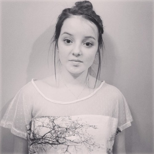 EmieBaker's profile picture. music is my passion! making covers, working in studios and hoping for the best! :)