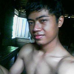 Gue cuma mau banyak teman yg ngk muna,,,,,,,ngk muna x soal sex,gue suka sama toket yg gede2