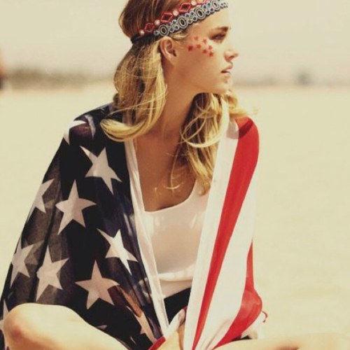 Ain't nothin' more free than an American girl.
❤️
