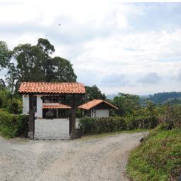 La Finca el Mirador es un lugar de descanso para disfrutar sus vacaciones en el Quindío y toda su oferta de turismo. BBM. 29C11956