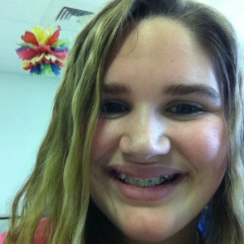 I'M A MAHOMIE 4 LIFE, I LOVE VOLLEYBALL, I LOVE TO DANCE, I LOVE TO SING, AND I'M ABIGAIL COOPER AND THIS IS THE REAL ME