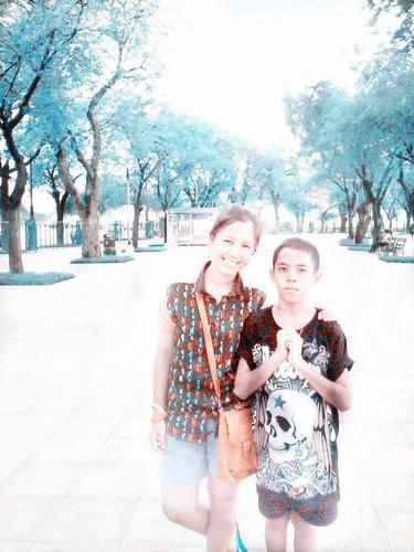 yazabza's profile picture. 