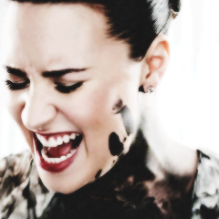 Twitter de notícias e mais sobre - Demi Lovato. (em breve o site)