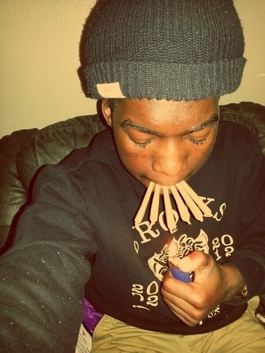 just a yung icy Photographer $$$ #filmaker #indica #timspilakimyyungin #based #goldinmamouth book me: denzel.graves23@gmail.com