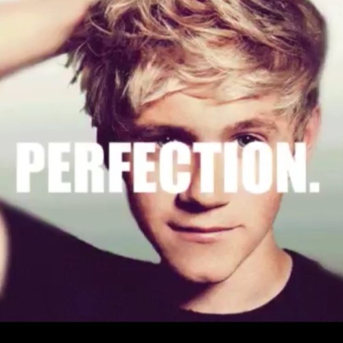 I LOVE NIALLER AND HARRY LIAM AND LOU AND I CANT FORGET OUR BAD BOI ZAYN!!! JUSTIN BIEBER. NKOTB AND BSB 5SOS AND ARRON CARTER OF COURSE