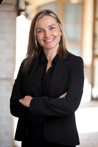 AshdownSian's profile picture. Director at PwC Risk Assurance focussed on energy, utilities & mining industry. Love being a wife, mother & animal lover. Beach preferable!