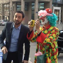 MEGAIDES's profile picture. COMEDIEN FIGURANT CLOWN HUMORISTE MAGICIEN specialiste des disparitions de belles meres et inspecteurs d`impot...
