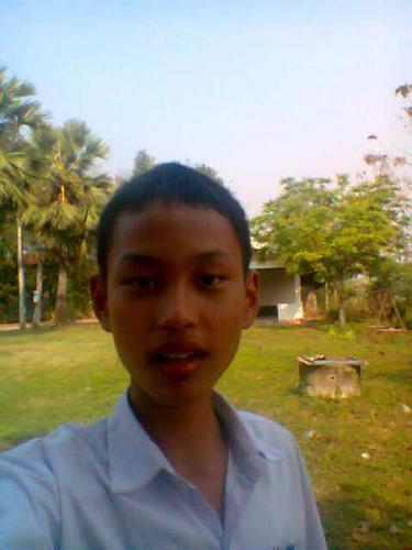 ยินดีที่ได้รู้จักนะครับ ผมชื่อ เคน