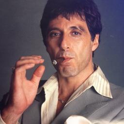 音楽レーベル「SUPER RICH RECORDS」を運営しています。所属アーティストHP:覗いてみてください。趣味は映画鑑賞(スカーフェイスが好物です)・地下格闘技好きです。音楽はROCKからHIPHOPなど色々聴いています。趣味が合いそうな人と繋がれたらと思います。