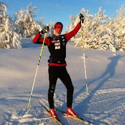 Pappa og nyutdannet logistikkingeniør. Tidligere landslagsløper på ski. Og sportsidiot.