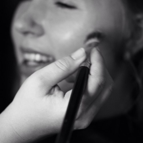 Make-up voor bruiden, artiesten, modellen, feestgangers, zwangeren, etc. 
http://t.co/4tfC5ICI4W | http://t.co/BFT238BZ0W | http://t.co/RUmwR7iNnh