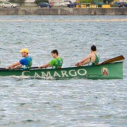 Remero del club de remo Real Valle de Camargo, estudiante de ingenieria nautica y futuro capitan de navio