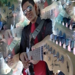 Jst boy . Have Facebok , search : bintang kriezna .