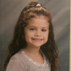 ♥ιм α ѕєℓєηαtσя♥ @SelenaGomez Is my inspiration♥ ѕнє ιѕ вєαυtιƒυℓ αη∂ tαℓєηtє∂♥ Gomezing!
♥ѕρяιηg вяєαкѕ♥