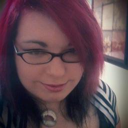 peepvonshow's profile picture. Photography, pin-up and rock 'n' roll.