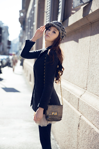 I'm Pace Wu , an actress deeply love fashion form Taiwan. I'll share my Daily wear with my twitter friends.