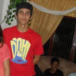 Se meu erro é te querer, erro sem me arrepender. Eu te amo amoreco ♥ / Carol