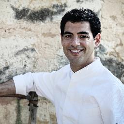 Soy Andreu Genestra, Chef Mallorquín, tengo mi restaurante en el Hotel Predi de Son Jaumell, Capdepera, Mallorca. http://t.co/eu0RxGAW0U 971 56 59 10