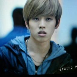โย่ว INFINITE จาง ดงอู  ผมชอบพยากรอากาศ ~.~ บางทีก็มาเป็นหลักการ ที่สำคัญการหัวเราะทำให้หายเครียดได้นะครับ ลองฟลว.ผมและมาหัวเราะกันกันะครับ#ROBOTFAM 2012.10.21