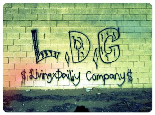 LivingxDailyCo's profile picture. Follow Us LivingxDailyCo to check out our Exclusive Clothes Coming soon