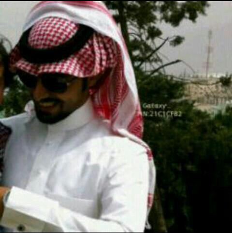 وتبقى ميزتي بأني #شهري.. وبهدوء آلواثقين لآ يشبهني أحد ♡♡