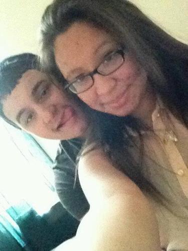 Salvadorian 3 18 and cuffed to the most amazing guy ever :* 9/24/12