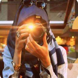 Hey Everyone !I'm Palestinian I'm 17 years 
Old :)