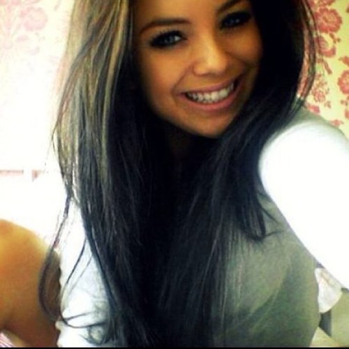 heyyoooooooooo follow me and i may just follow back ☺